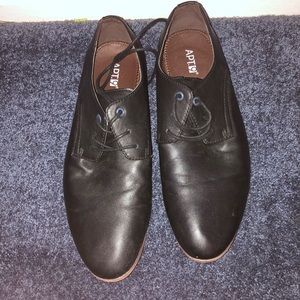 APT 9 Men’s dress shoes